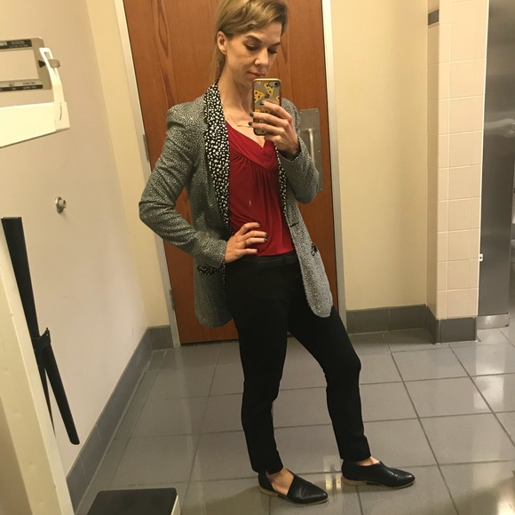 Meet your Posher, Cayla - Picture 3 of 3